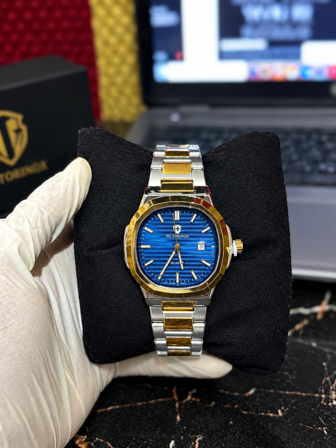 Victorinox Classic Watch 🔥